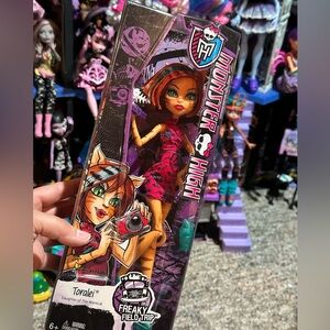 New In Box Toralei Stripe Monster High Freaky Field trip